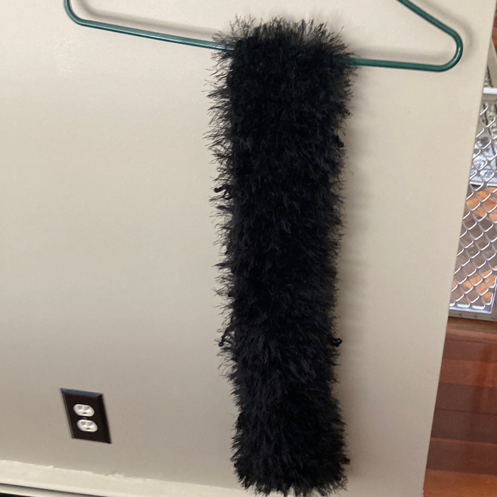 Black scarf 🧣